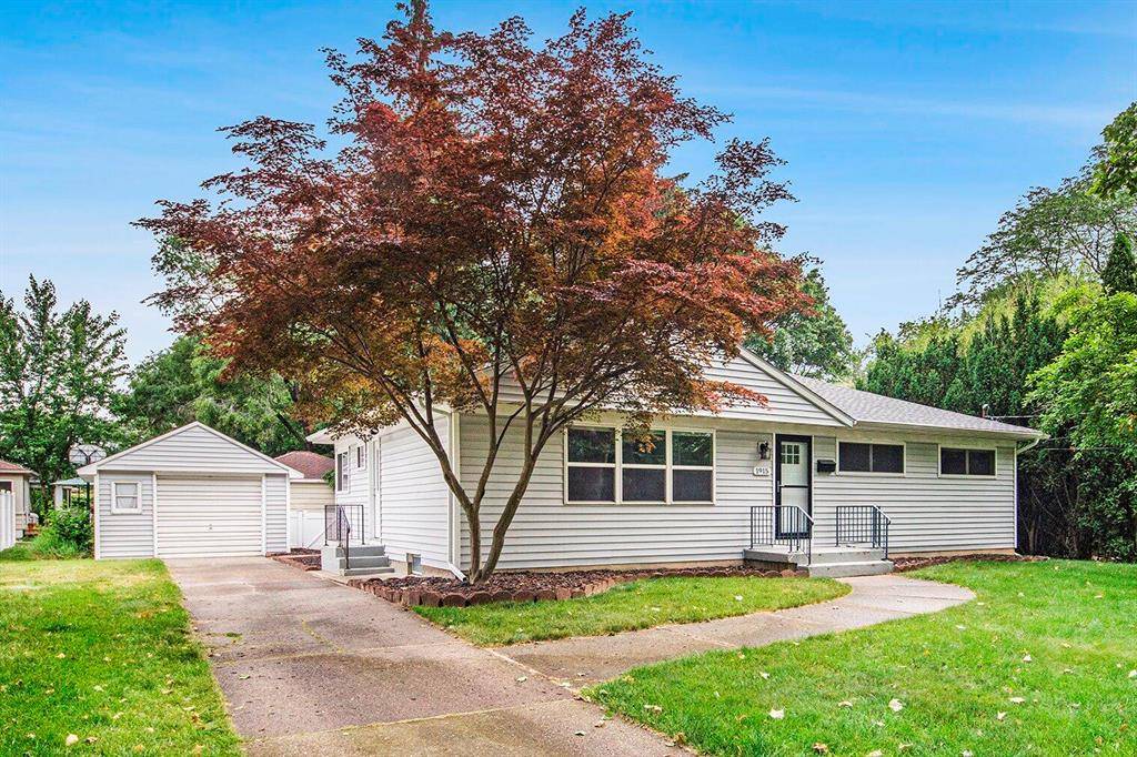 1915 Orville Street SE, Grand Rapids, MI 49506