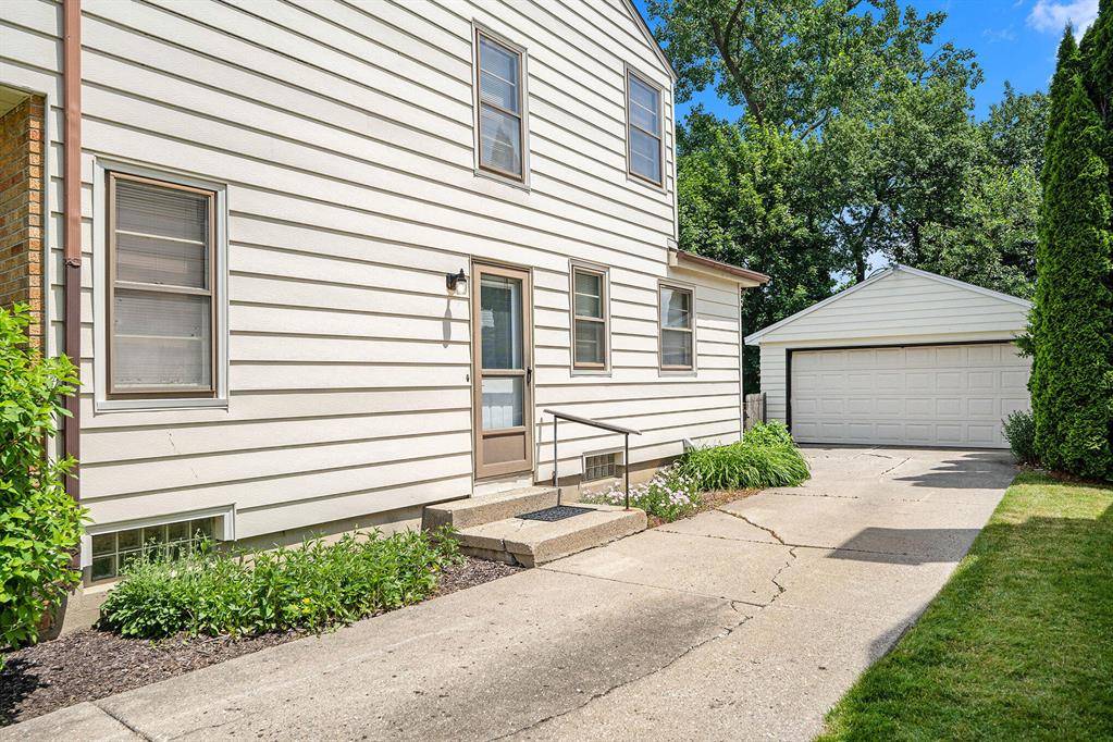 Grand Rapids, MI 49506,1932 Concord Avenue SE
