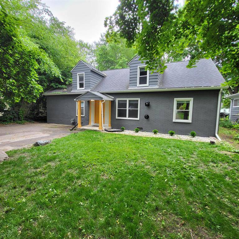 1236 Kensington Drive, Ann Arbor, MI 48104