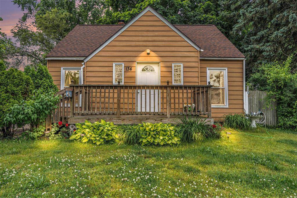134 Honeoye Street SW, Grand Rapids, MI 49548