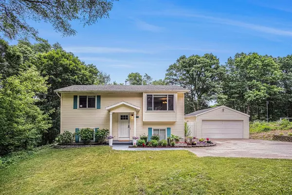 2698 Dunnigan Avenue NE, Grand Rapids Twp, MI 49525