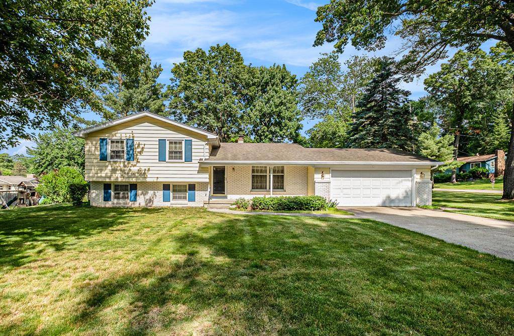 6094 Del Cano Drive SE, Cascade Twp, MI 49546