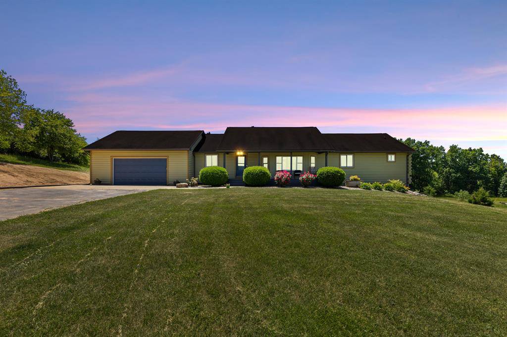 3030 12 Mile Road Road NE, Algoma Twp, MI 49341