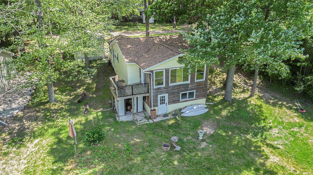 4595 Hunters Trail, Douglass Twp, MI 48886