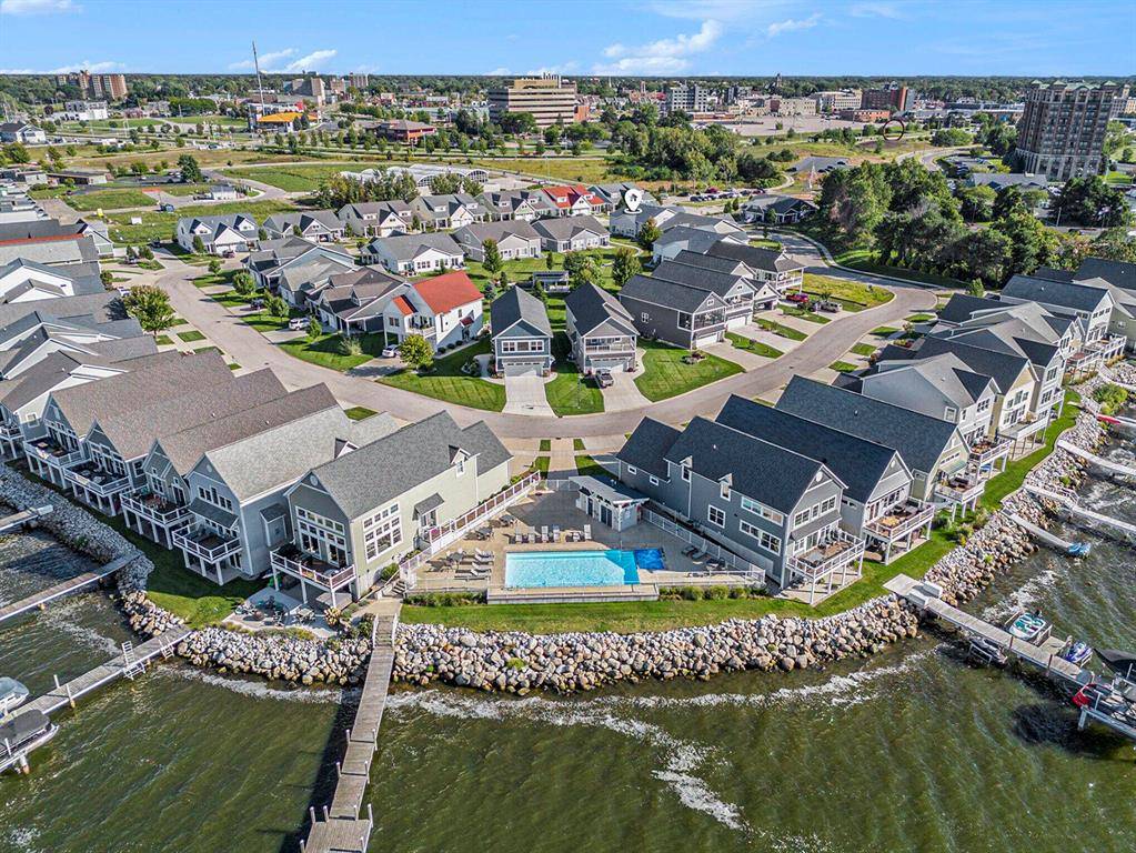 686 Terrace Point Drive 22, Muskegon, MI 49440