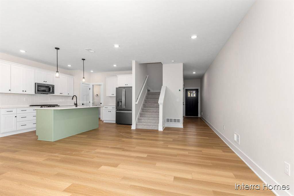 Wyoming, MI 49418,3345 Kings River Street SW 38