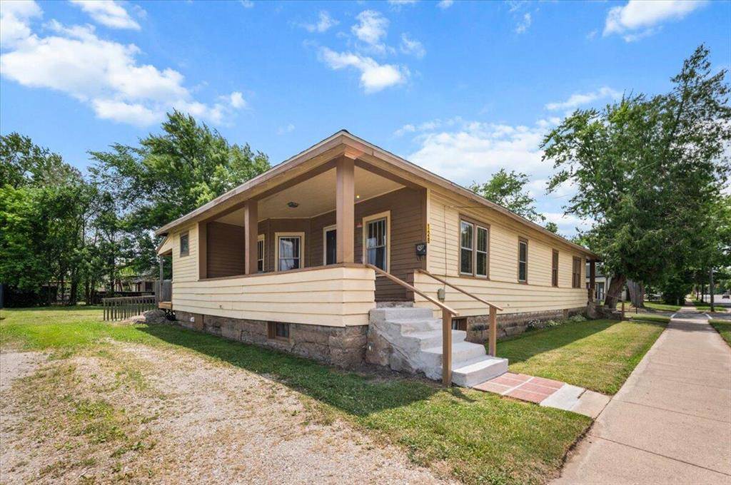 126 E Gardner Street, Sparta Vlg, MI 49345