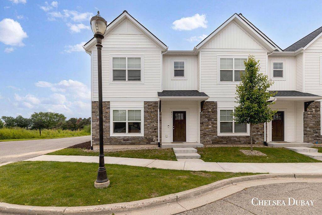 611 Bedford Falls Drive, Sparta Vlg, MI 49345