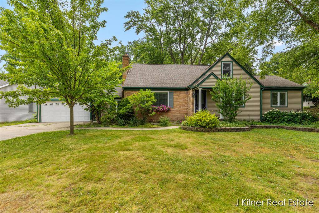 1940 Perkins Avenue NE, Grand Rapids, MI 49505