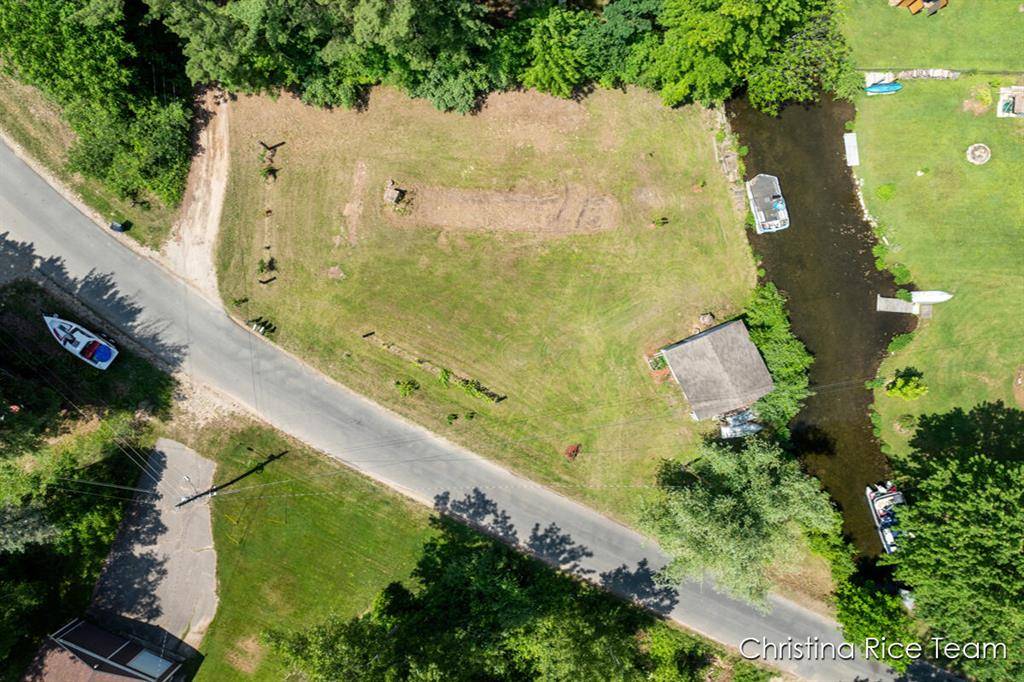 4669 Main Street, Pierson Twp, MI 49339