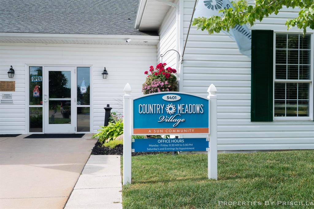 Caledonia Twp, MI 49316,7384 Equine Lane SE