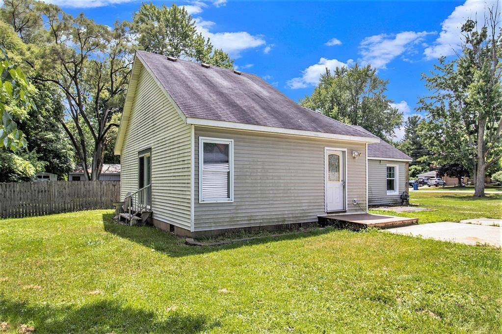 Grand Rapids, MI 49504,668 Fairfield Avenue NW