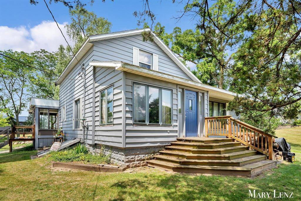 5537 Bristol Avenue NW, Alpine Twp, MI 49321