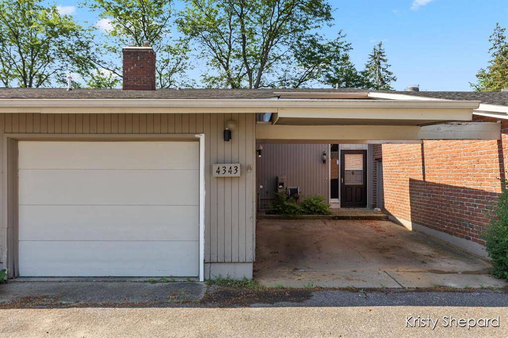 Kentwood, MI 49512,4343 Walnut Hills Drive SE