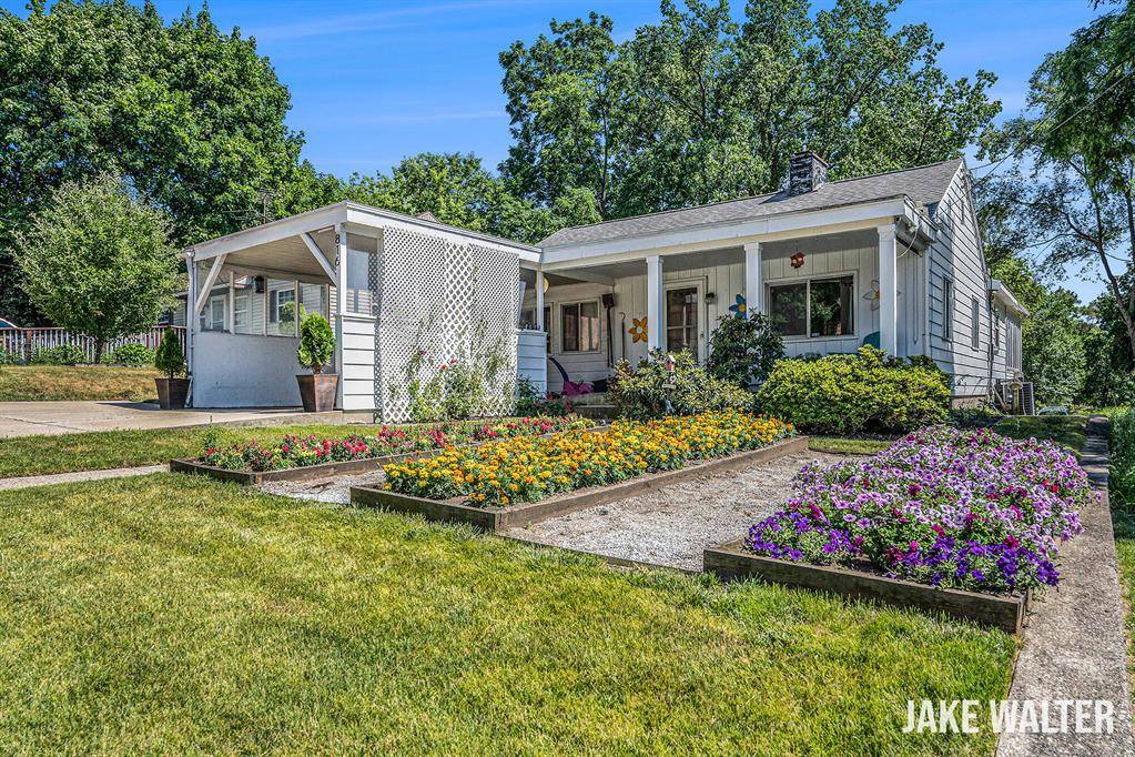 816 Malta Street NE, Grand Rapids, MI 49503
