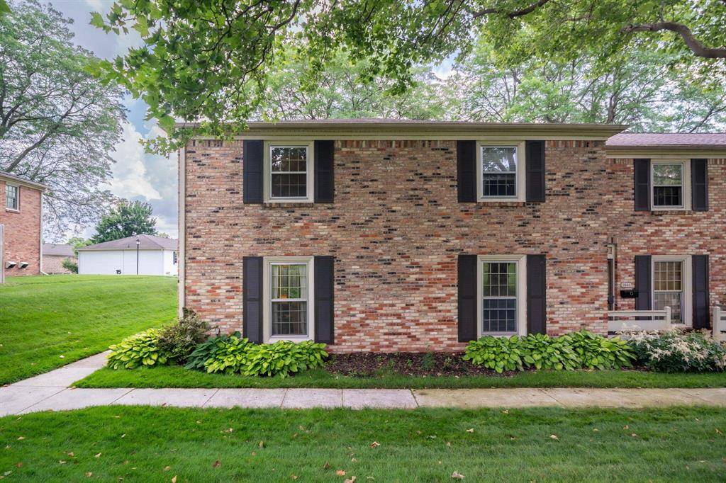 Grand Rapids, MI 49506,2452 Village Drive SE