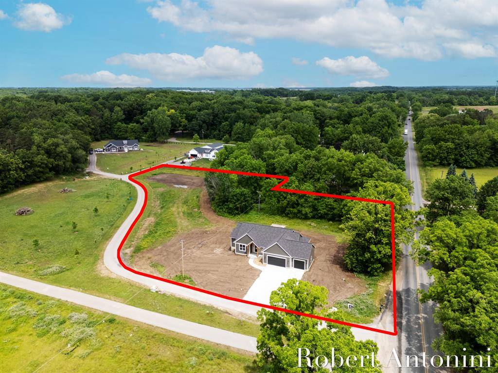 6691 Egan Avenue SE, Caledonia Twp, MI 49316