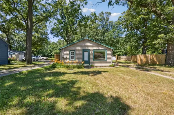 3049 Kooi Street, Fruitport Twp, MI 49444