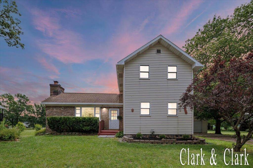 139 W Grand Ledge Highway, Sunfield Twp, MI 48890