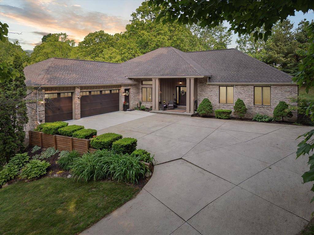 7530 Doubloon Drive SE, Cascade Twp, MI 49546