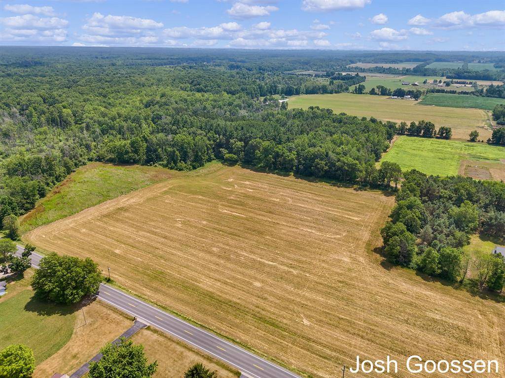 11288 18 Mile Road NE, Spencer Twp, MI 49319