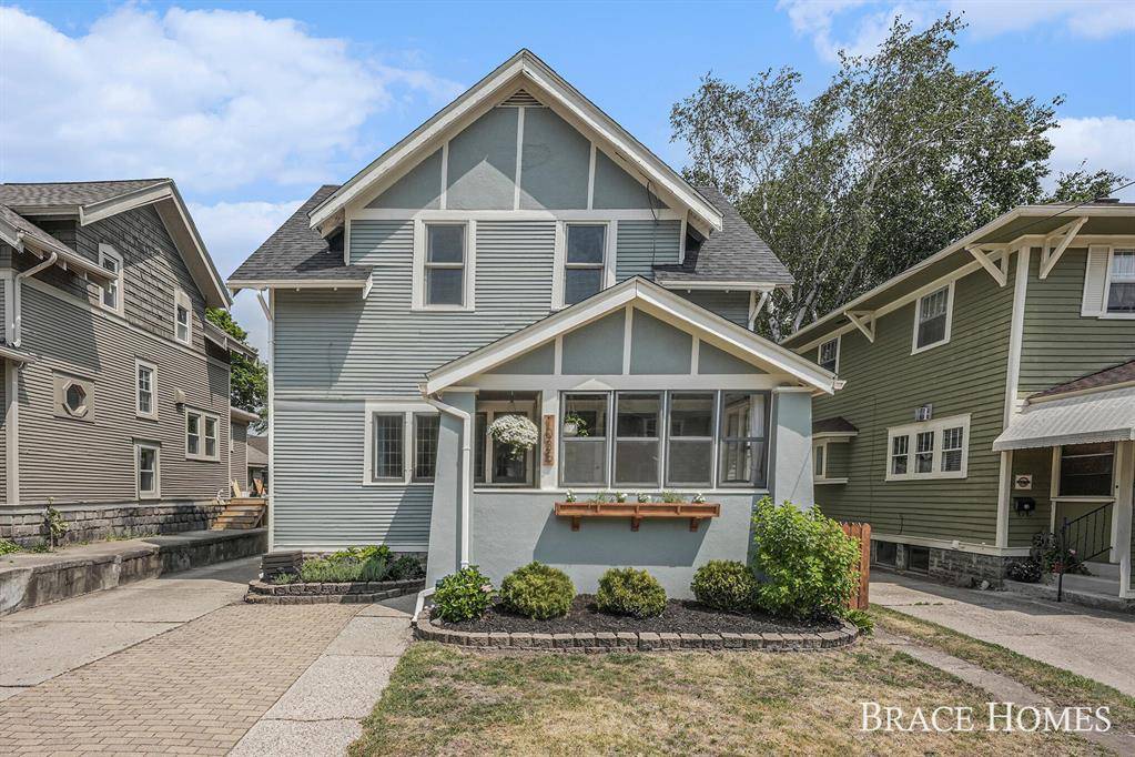 1035 Fountain Street NE, Grand Rapids, MI 49503