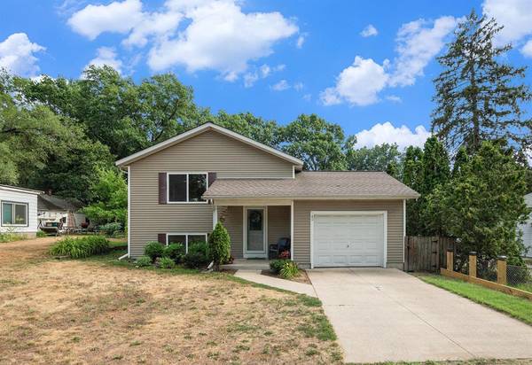 80 Vander Veen Avenue, Holland Twp, MI 49424