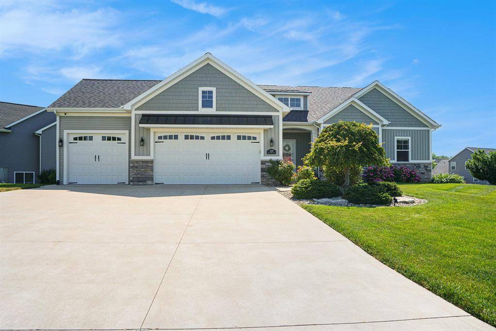 11438 Ivy Grove West Drive, Tallmadge Twp, MI 49534