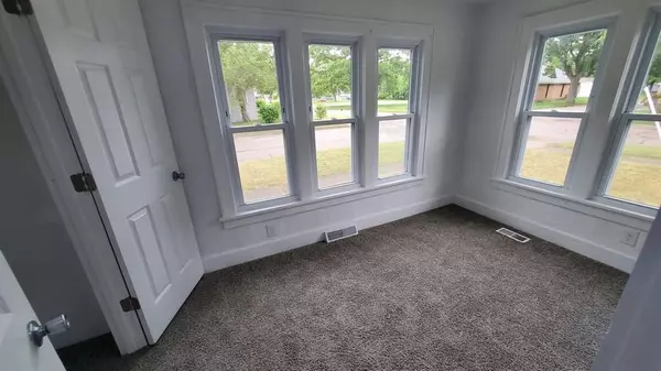 Muskegon, MI 49442,1061 E Forest Avenue
