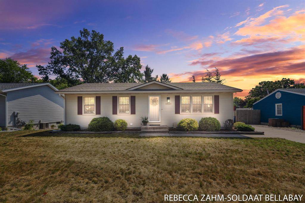 3520 Auburn Avenue NE, Grand Rapids, MI 49525