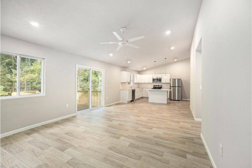 Caledonia Twp, MI 49316,5487 Mammoth Drive SE
