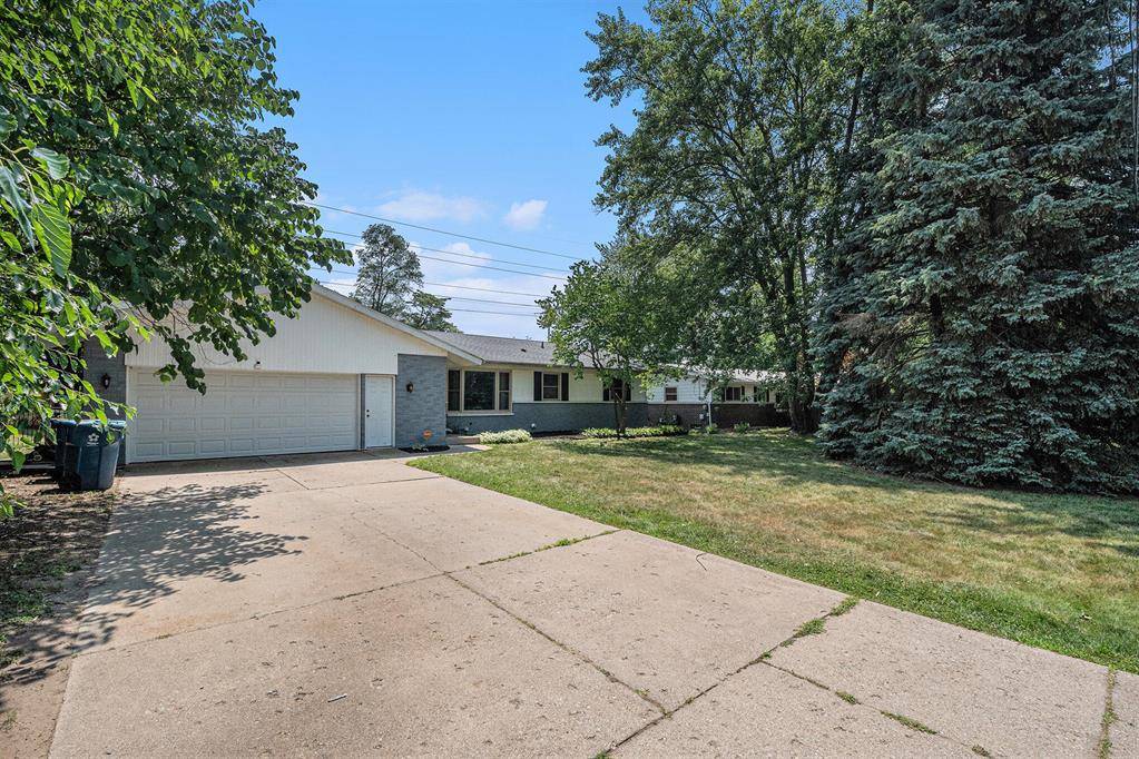 1432 Mapleview Street SE, Kentwood, MI 49508