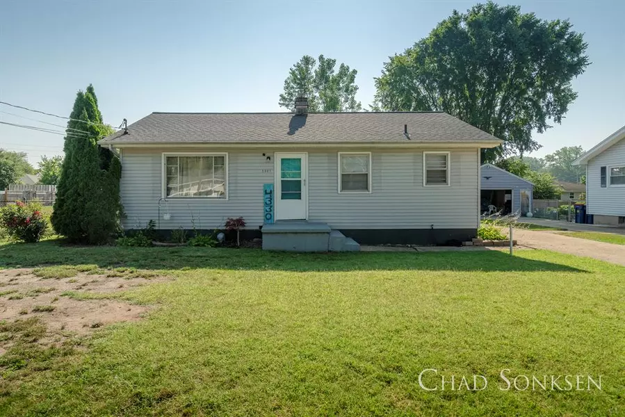 4330 Stuart Avenue SE, Grand Rapids, MI 49508