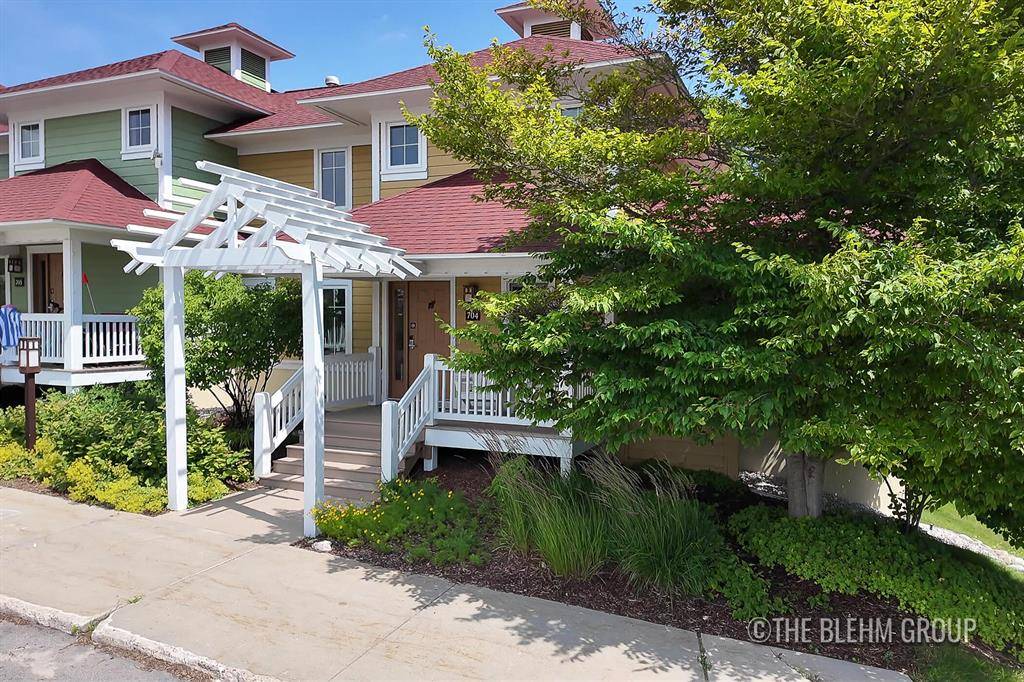 12069 Mountain Top Circle 704, Weldon Twp, MI 49683