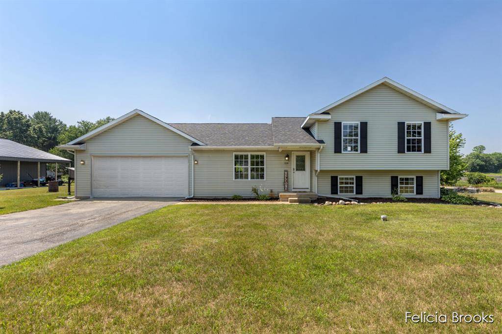 3381 Stager Drive, Irving Twp, MI 49333