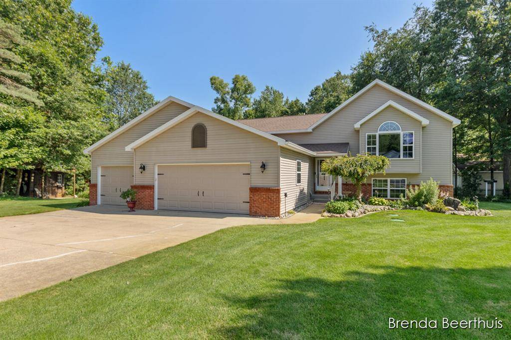10901 Wildlife Drive, Eureka Twp, MI 48838