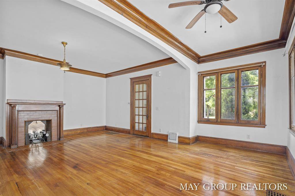 Grand Rapids Twp, MI 49503,572-574 Madison Avenue SE