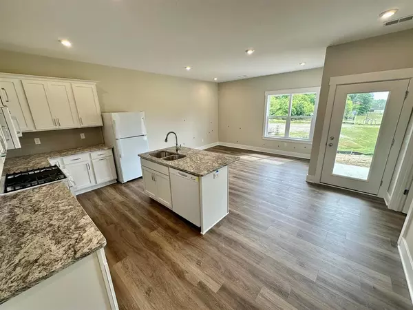 Lake Odessa Vlg, MI 48849,874 3rd Avenue Building: 2 12