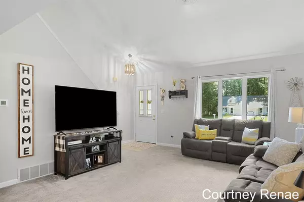 Spring Lake Twp, MI 49456,15143 Wintergreen Court