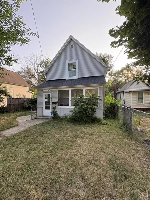 2221 Palace Avenue SW, Grand Rapids, MI 49507