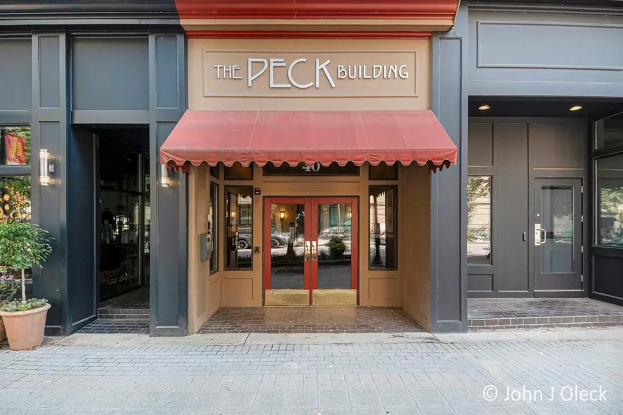 40 Monroe Center Street NW 302, Grand Rapids, MI 49503