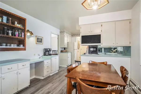 Kentwood, MI 49508,1690 Pembroke Street SE