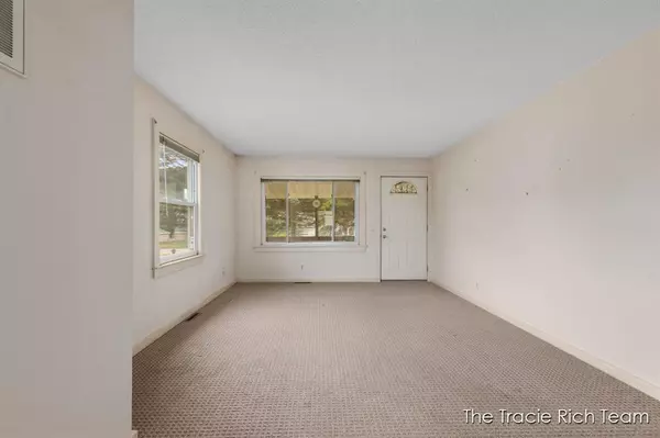 Plainfield Twp, MI 49341,6894 Kuttshill Drive NE