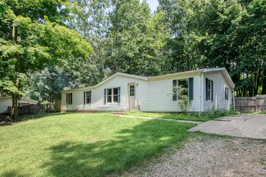 2529 Lake Drive, Monterey Twp, MI 49010