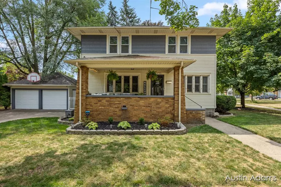 828 7th Street NW, Grand Rapids, MI 49504