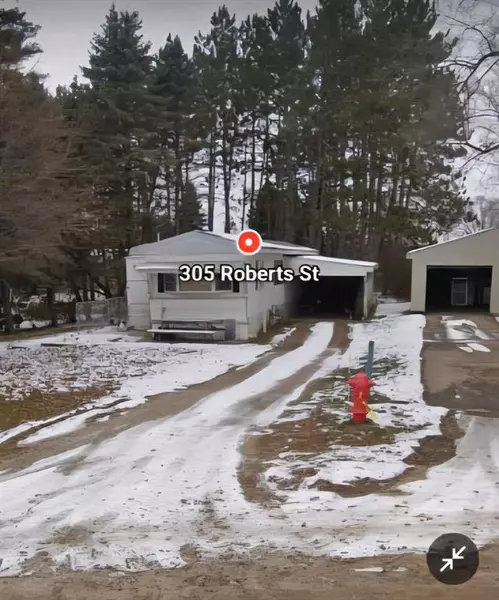 305 Roberts Street, Cedar Creek Twp, MI 49663