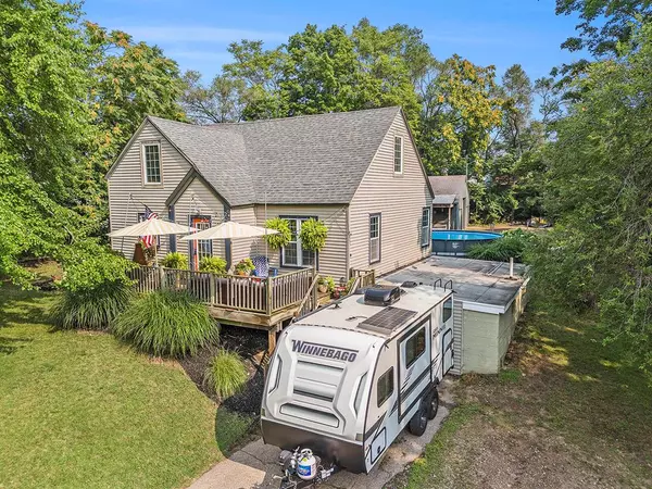 1421 Rosewood Street, Georgetown Twp, MI 49428