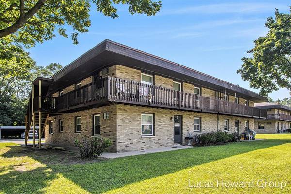 1826/1818 Sunnyside Drive, Kalamazoo Twp, MI 49048