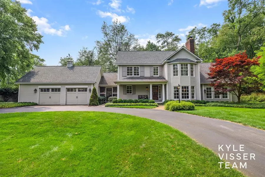 6776 Gleneagles Drive SE, Cascade Twp, MI 49546