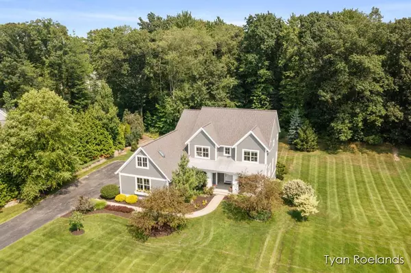 3757 Lake Birch Street NE, Grand Rapids Twp, MI 49525